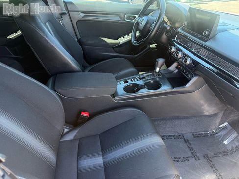 Used 2025 Honda Civic Sport image 31