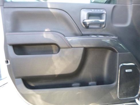 Used 2016 GMC Sierra 2500 SLT w/ All-Terrain HD Package image 17