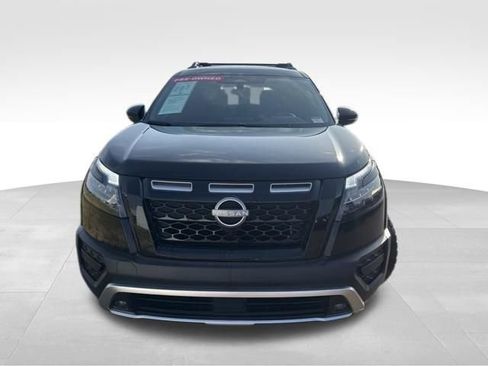 Used 2025 Nissan Pathfinder Rock Creek AWD/4WD image 3