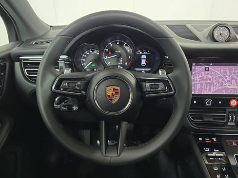 New 2026 Porsche Macan image 14