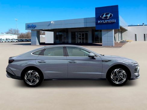 New 2026 Hyundai Sonata SEL image 9