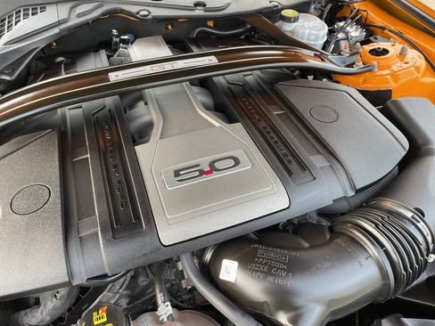 Used 2018 Ford Mustang GT Premium w/ GT Performance Package image 53