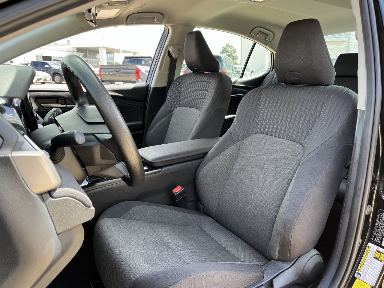 Used 2025 Toyota Camry LE FWD image 22