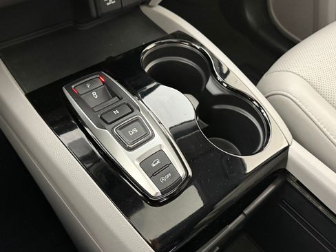 Used 2016 Honda Pilot Elite image 30