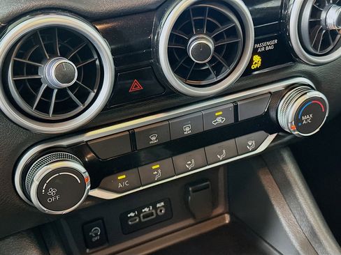 Used 2025 Nissan Sentra SV image 22