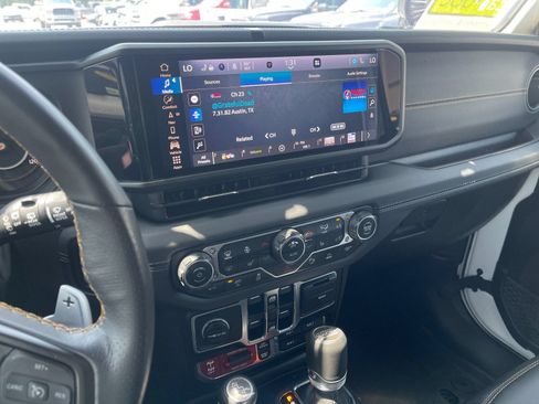 Used 2024 Jeep Wrangler Unlimited Rubicon 392 AWD/4WD image 21