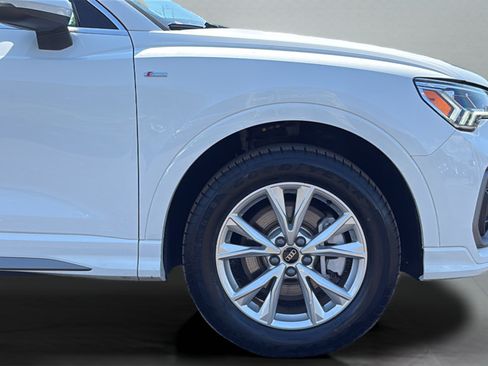 Used 2025 Audi Q3 2.0T Premium AWD/4WD image 28