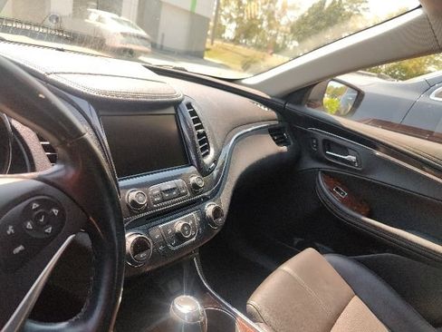 Used 2014 Chevrolet Impala LT w/ Convenience Package FWD image 27