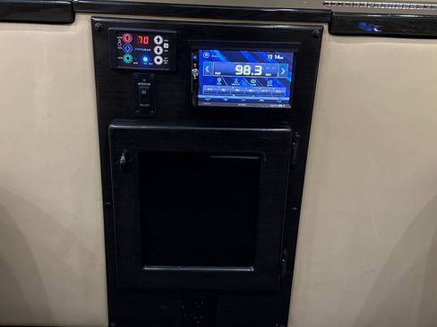 Used 2016 Mercedes-Benz Sprinter 3500 w/ Active Safety Plus Package image 33