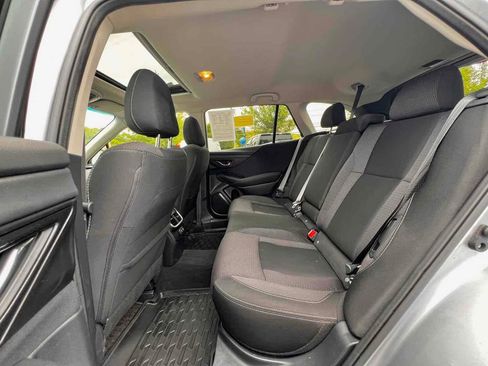 Used 2022 Subaru Outback Premium image 17