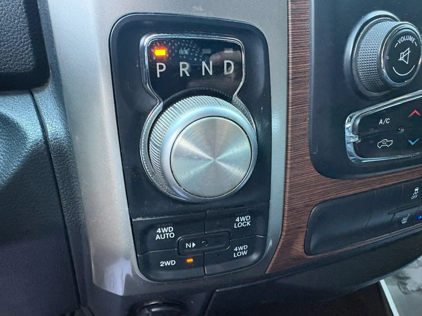 Used 2016 RAM 1500 Laramie AWD/4WD image 14