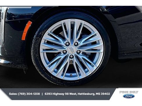 Used 2026 Cadillac CT4 Premium Luxury RWD image 7