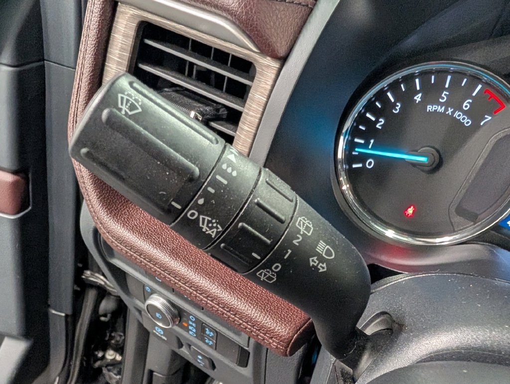 Used 2022 Ford Expedition Limited AWD/4WD image 20