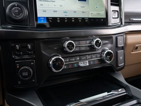 New 2026 Ford F250 Lariat w/ Lariat Ultimate Package image 45