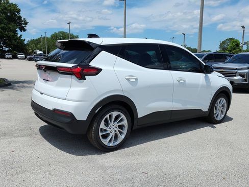 New 2027 Chevrolet Bolt LT w/ Comfort Package FWD image 4