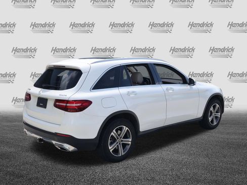 Used 2018 Mercedes-Benz GLC 300 4MATIC image 9
