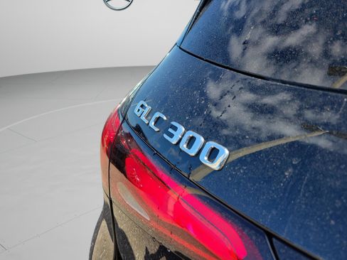 Certified 2025 Mercedes-Benz GLC 300 image 7