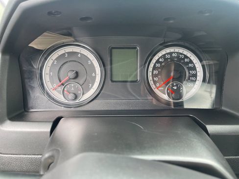 Used 2023 RAM 1500 Classic SLT AWD/4WD image 29