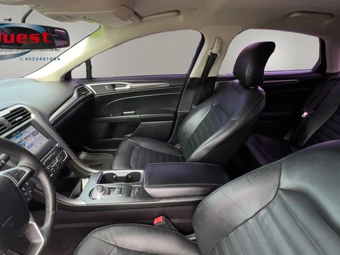 Used 2017 Ford Fusion Energi SE FWD image 21