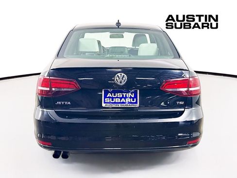 Used 2016 Volkswagen Jetta Sport image 6