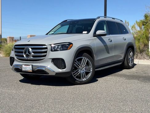 Used 2026 Mercedes-Benz GLS 450 4MATIC image 2