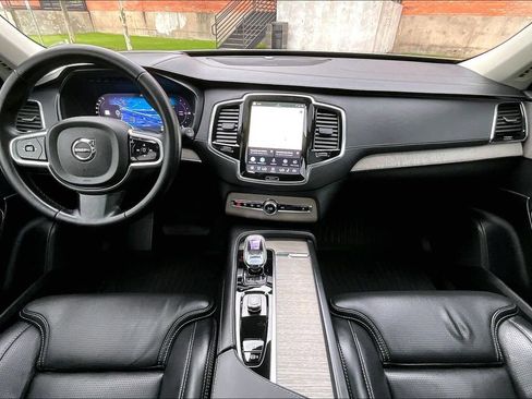 Certified 2024 Volvo XC90 T8 Ultimate w/ Protection Package Premier AWD/4WD image 19