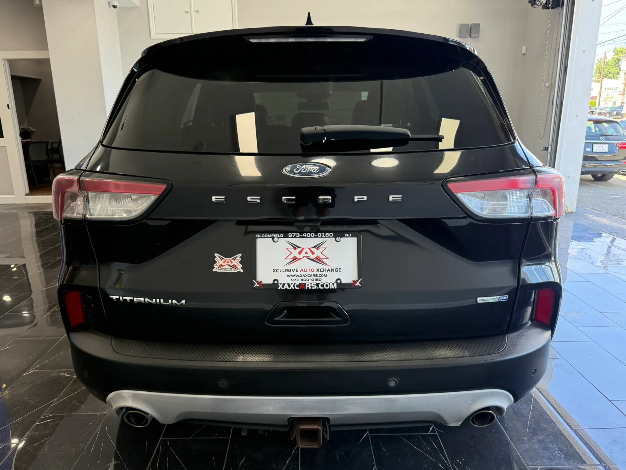 Used 2020 Ford Escape Titanium AWD/4WD image 5