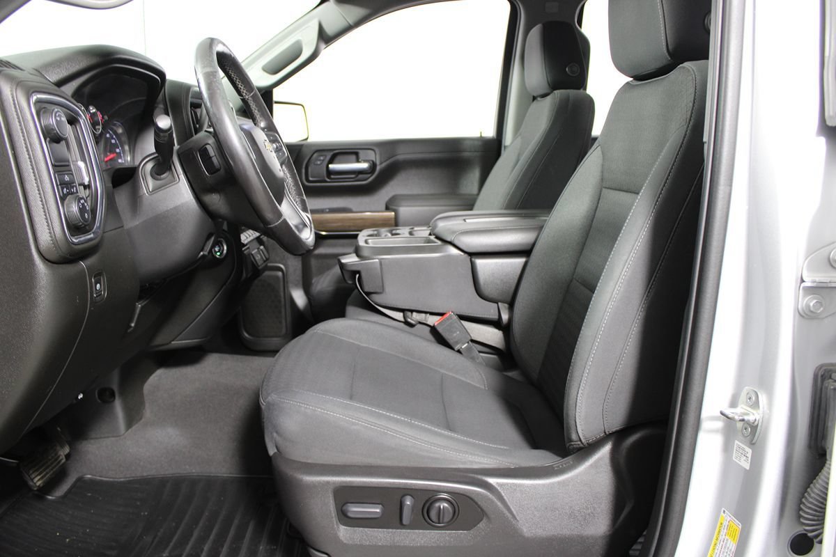 Used 2022 Chevrolet Silverado 1500 LT w/ LPO, Dark Essentials Package RWD image 11