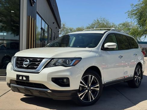 Used 2018 Nissan Pathfinder Platinum AWD/4WD image 1