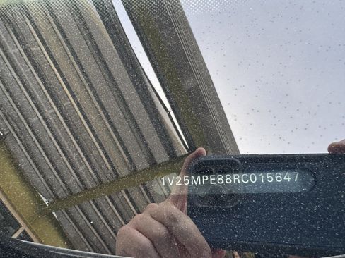 Used 2024 Volkswagen ID.4 S image 45