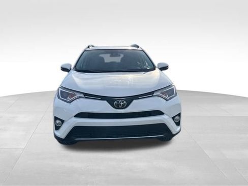 Used 2018 Toyota RAV4 XLE image 8