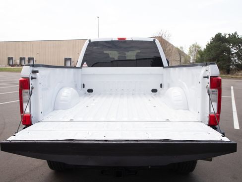 Used 2018 Ford F350 XLT AWD/4WD image 16