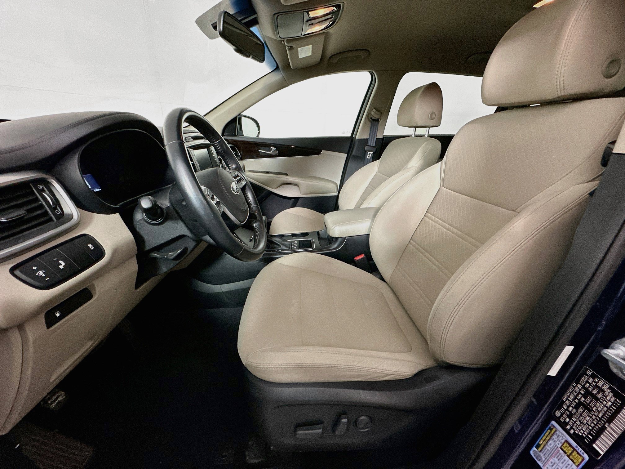 Used 2019 Kia Sorento AWD w/ LX Convenience Package image 13