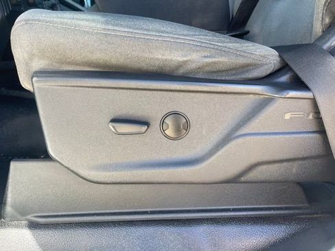 Used 2023 Ford F250 XLT w/ F-250 >10K GVWR Package image 45