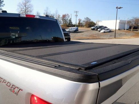 Used 2022 Ford F150 XLT w/ Equipment Group 302A High image 10