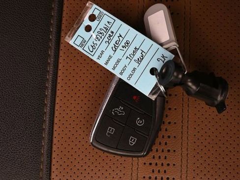 Used 2024 Chevrolet Silverado 1500 High Country image 21