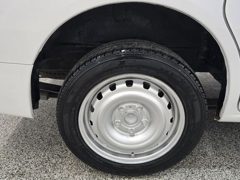 Used 2020 Nissan NV200 SV w/ Back Door Glass Package image 25