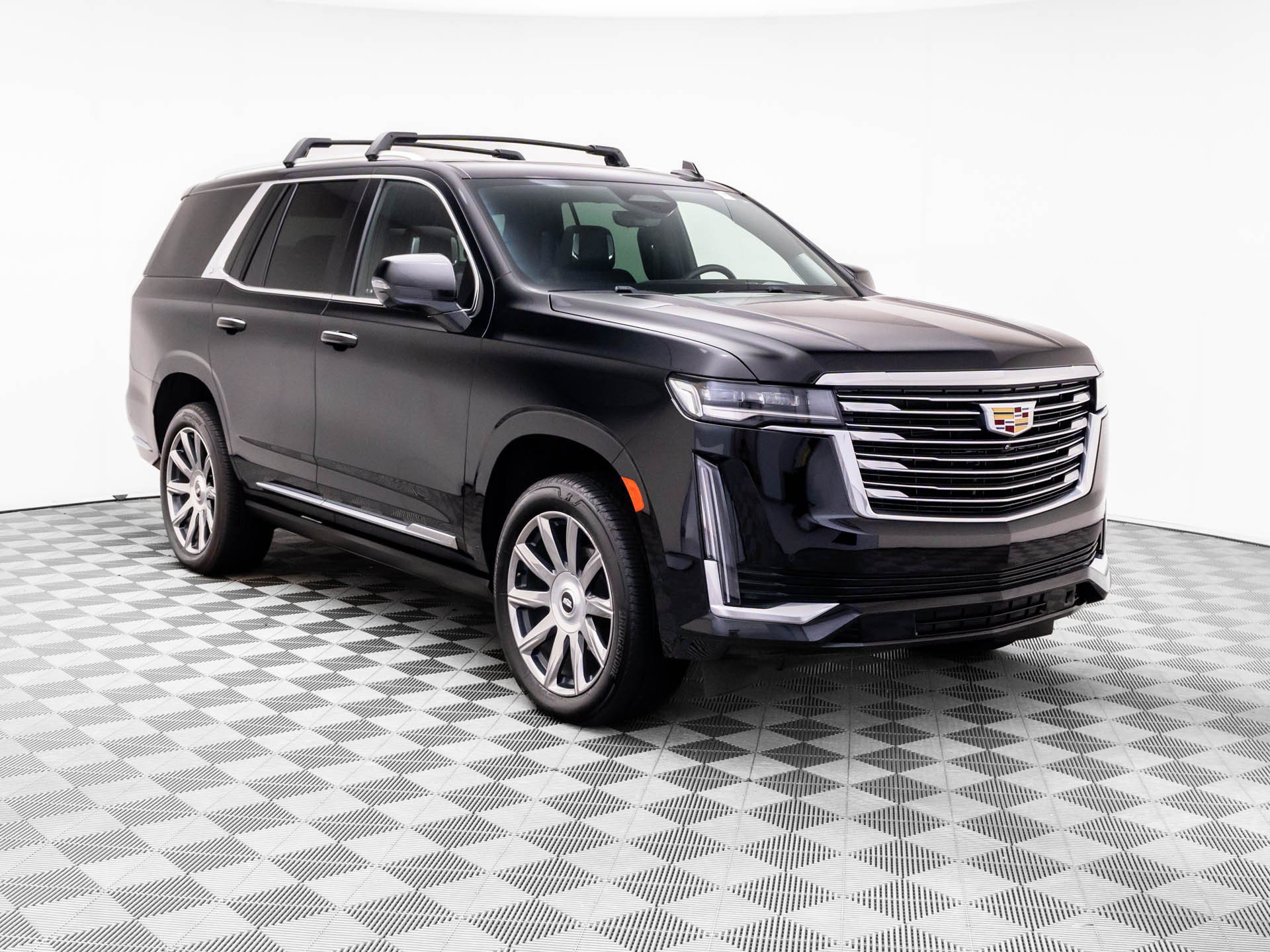 Used 2024 Cadillac Escalade Premium Luxury Platinum w/ LPO, Floor Liner Package AWD/4WD image 7