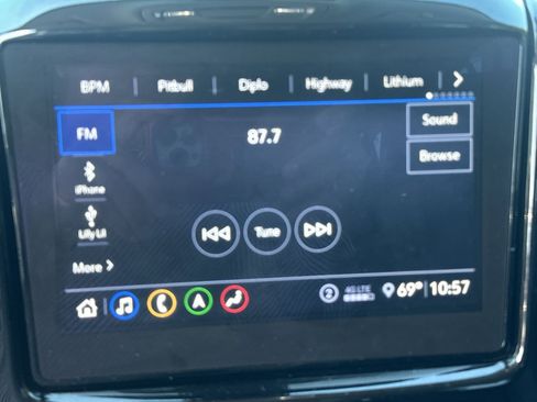 Used 2020 Chevrolet Traverse RS image 12