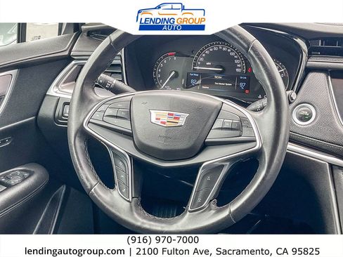 Used 2018 Cadillac XT5 Luxury w/ Driver Awareness Package image 14