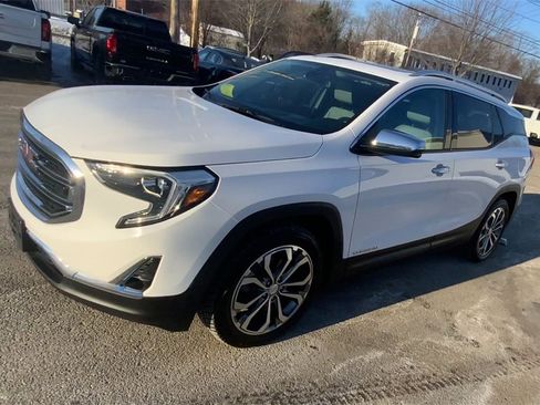 Used 2020 GMC Terrain SLT w/ Preferred Package image 4
