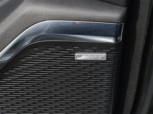 Certified 2025 Chevrolet Traverse RS w/ LPO, Floor Liner Package image 33