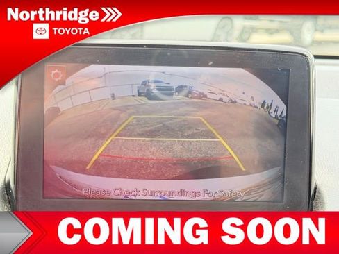 Used 2019 Toyota Yaris LE image 5