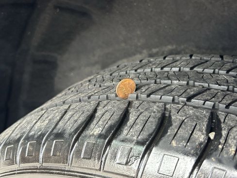 Used 2022 Subaru Ascent Limited image 14