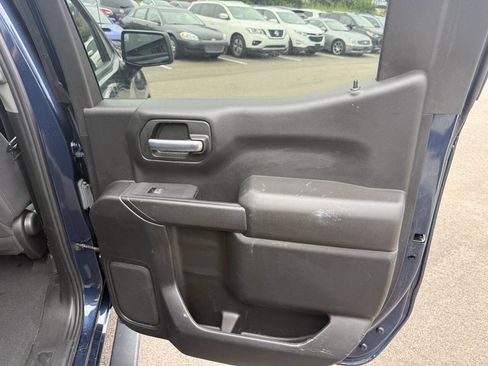 Used 2023 Chevrolet Silverado 1500 Custom w/ LPO, Dark Essentials Package RWD image 15