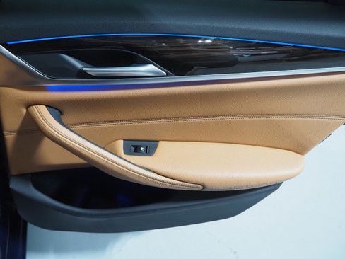 Used 2019 BMW 540i image 64