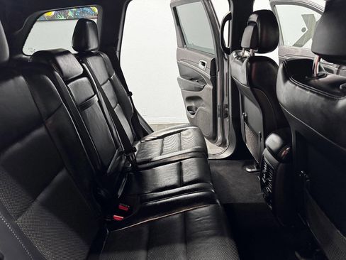 Used 2020 Jeep Grand Cherokee Limited w/ Luxury Group II image 47