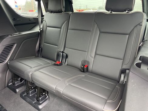 Used 2025 Chevrolet Tahoe Premier w/ Sun And Tow Package image 15