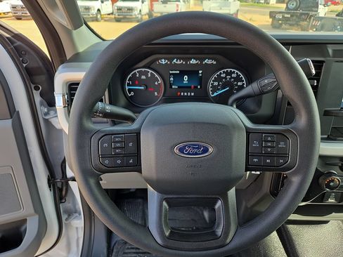 New 2026 Ford F350 XL w/ XL Chrome Package AWD/4WD image 20