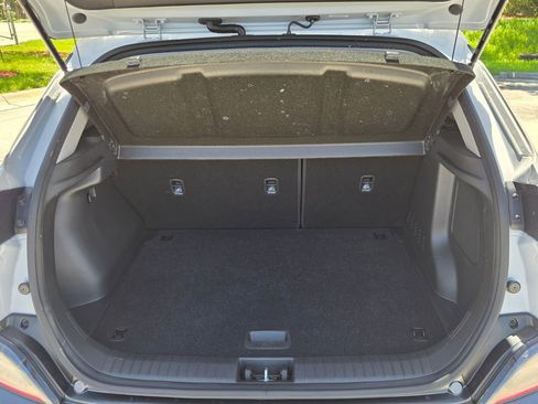 Used 2023 Hyundai Kona Limited image 15